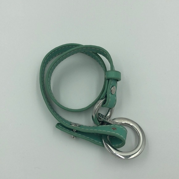 BOGO FREE🌸Lia Sophia Bracelet pre owned🌸 - Picture 3 of 3